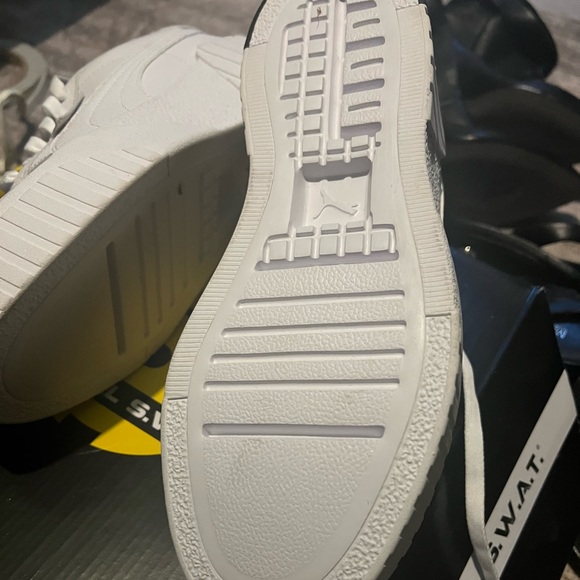 New puma size 8 white - Picture 3 of 3
